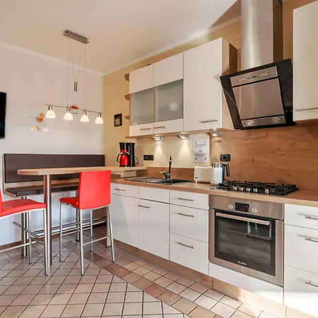 I Broli - Lovely Nest With Pool Apartmán