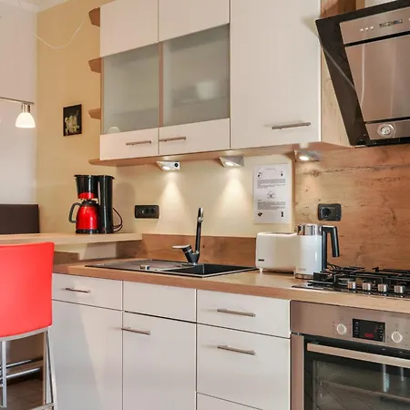 I Broli - Lovely Nest With Pool Apartmán